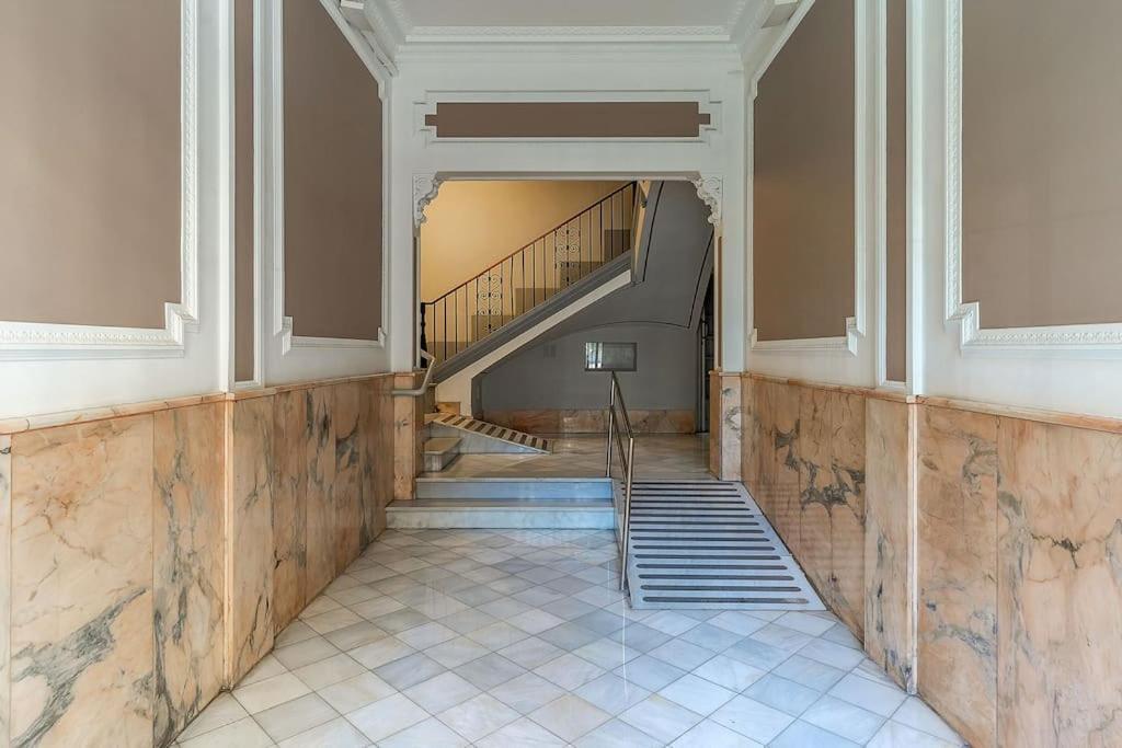 Canela Homes Barcelona Bailen Екстериор снимка