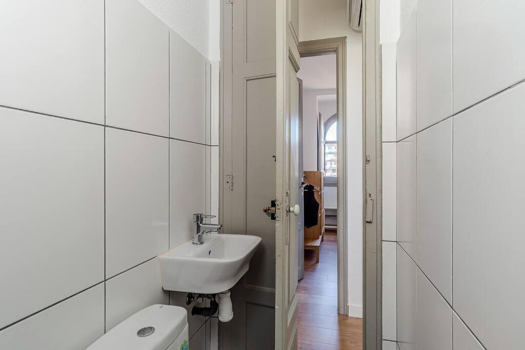 Canela Homes Barcelona Bailen Екстериор снимка